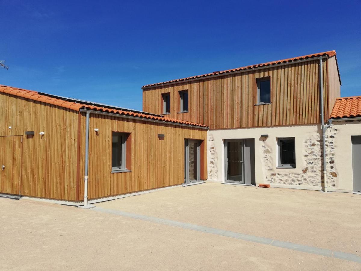 La Borderie - Maison Des Randonnees - Gite Etape - Gite De Groupe Vaire Экстерьер фото
